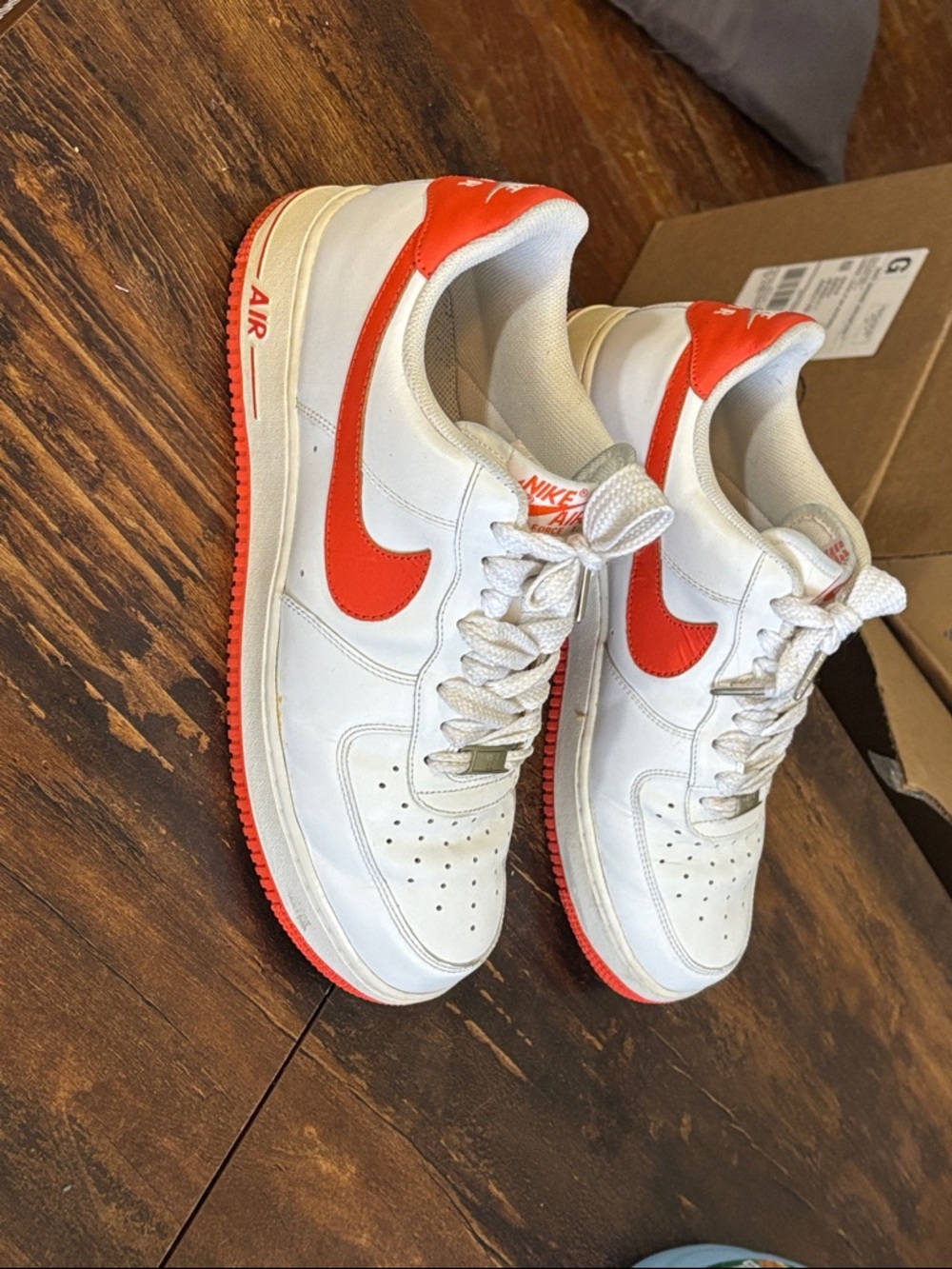 Nike White and Black Interior Label Low-Top Sneaker